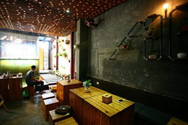 Thiết kế quán cafe cá Koi massage